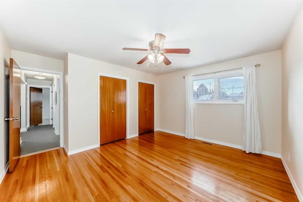 4803 Montana Drive Nw, Calgary, AB - Indoor Photo Showing Other Room