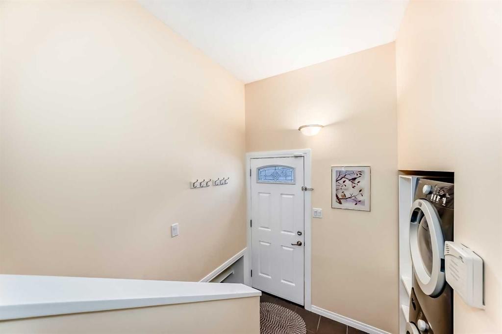 4803 Montana Drive Nw, Calgary, AB - Indoor Photo Showing Laundry Room
