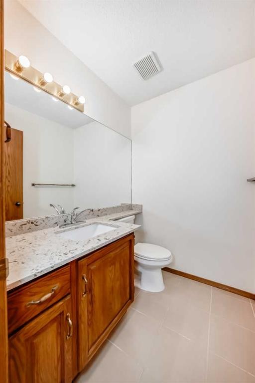266 Edgepark Way Nw, Calgary, AB - Indoor Photo Showing Bathroom
