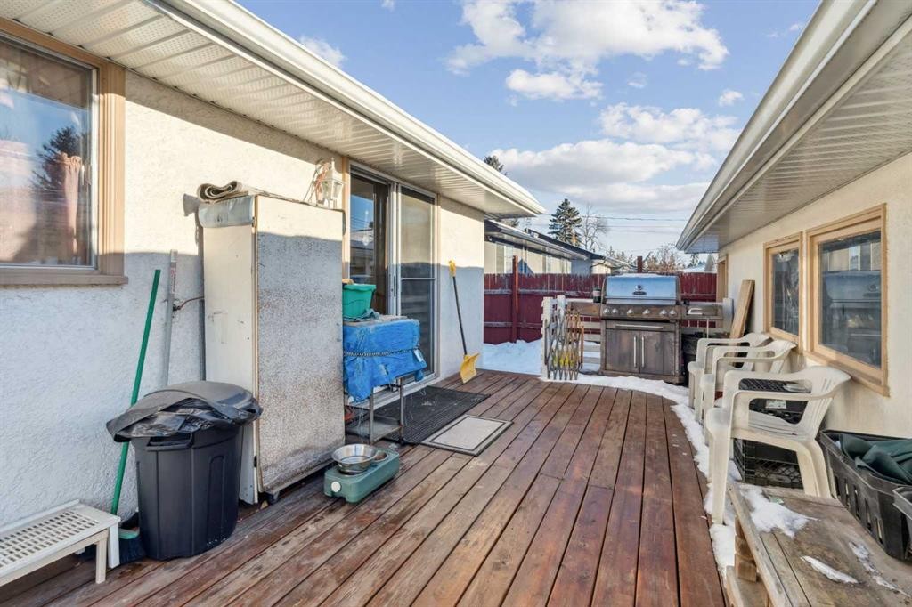 2048 33 Street Se, Calgary, AB - Outdoor With Deck Patio Veranda With Exterior
