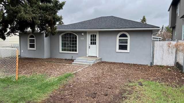 1116 37 Street Se, Calgary, AB - Outdoor