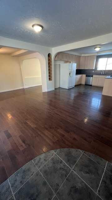 1116 37 Street Se, Calgary, AB - Indoor Photo Showing Other Room