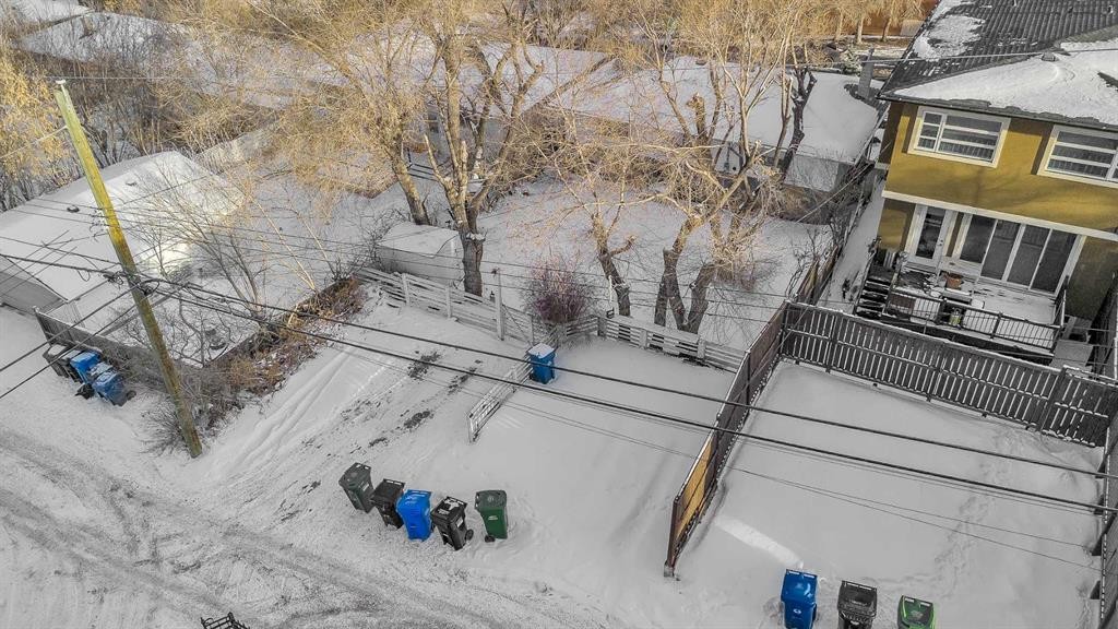 4617 Stanley Road Sw, Calgary, AB - Outdoor