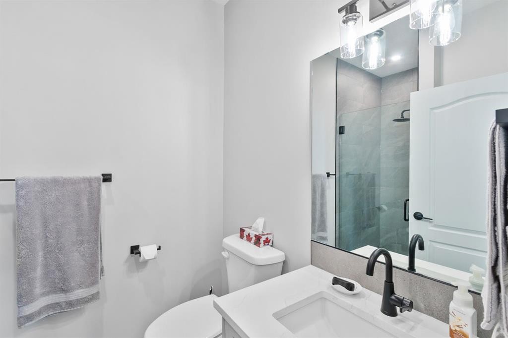 314-4500 50 Avenue, Olds, AB - Indoor Photo Showing Bathroom