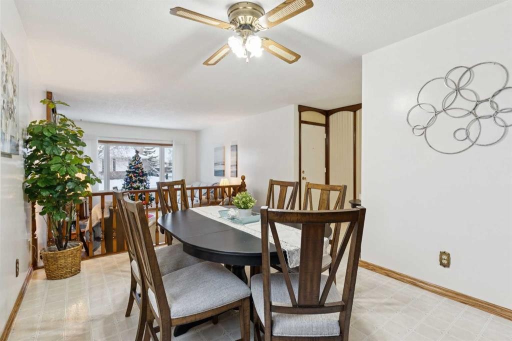 3221 Cedarille Drive Sw, Calgary, AB - Indoor Photo Showing Dining Room