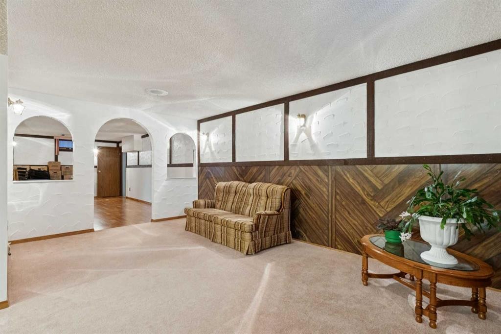 3221 Cedarille Drive Sw, Calgary, AB - With Exterior