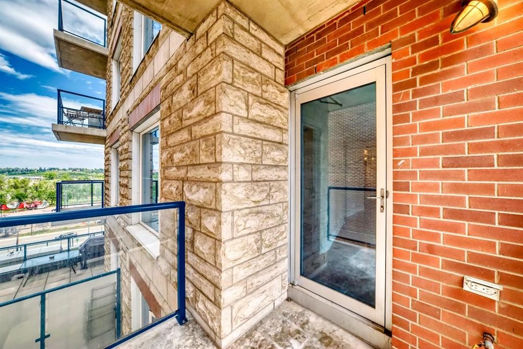 701-920 5 Avenue Sw, Calgary, AB - Outdoor With Exterior