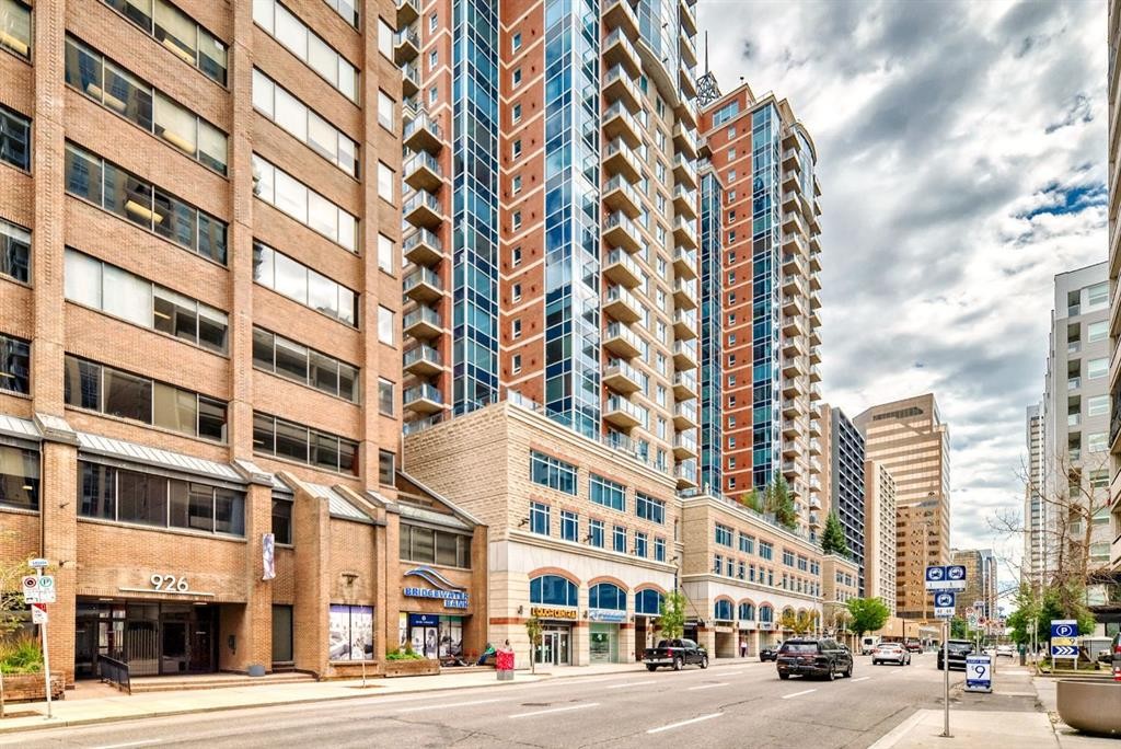 701-920 5 Avenue Sw, Calgary, AB - Outdoor With Facade