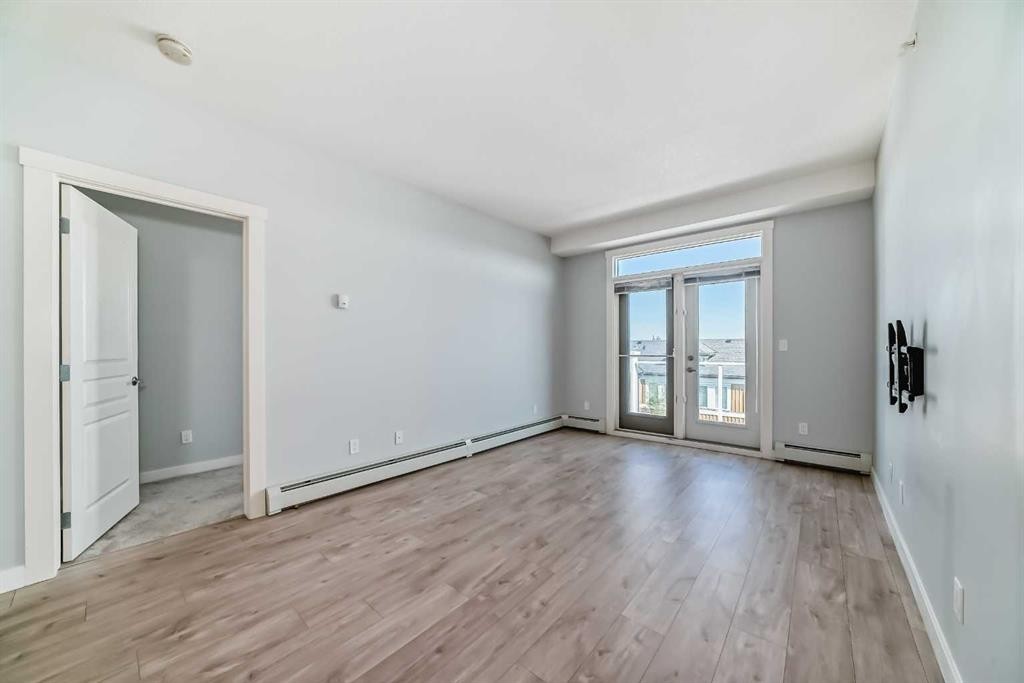417-2300 Evanston Square Nw, Calgary, AB - Indoor Photo Showing Other Room