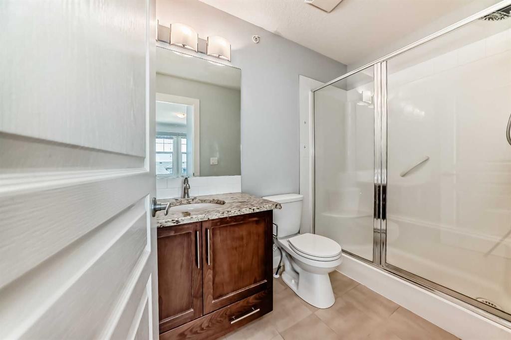 417-2300 Evanston Square Nw, Calgary, AB - Indoor Photo Showing Bathroom