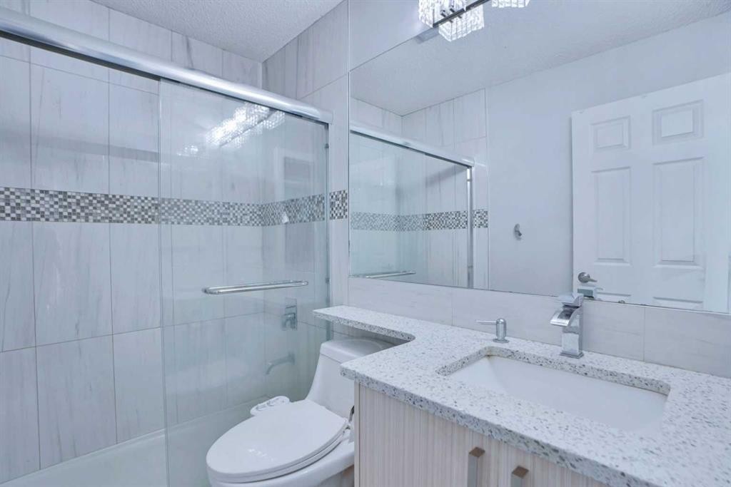 62 Taracove Estate Drive Ne, Calgary, AB - Indoor Photo Showing Bathroom