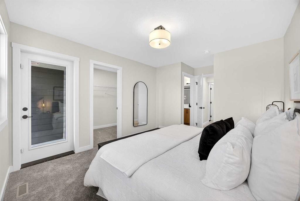 306 Alpine Boulevard, Calgary, AB - Indoor Photo Showing Bedroom