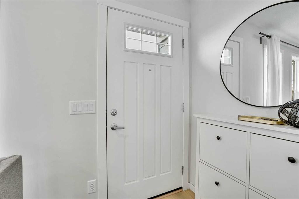 128 Cranbrook Square Se, Calgary, AB - Indoor Photo Showing Other Room