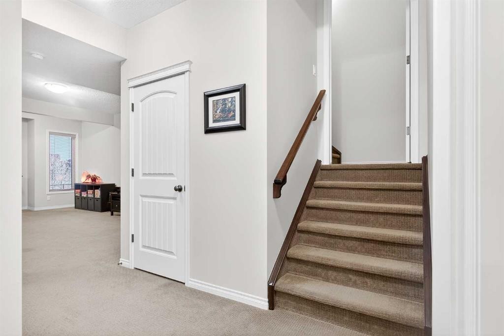 43 Ranchers Crescent, Okotoks, AB - Indoor Photo Showing Other Room