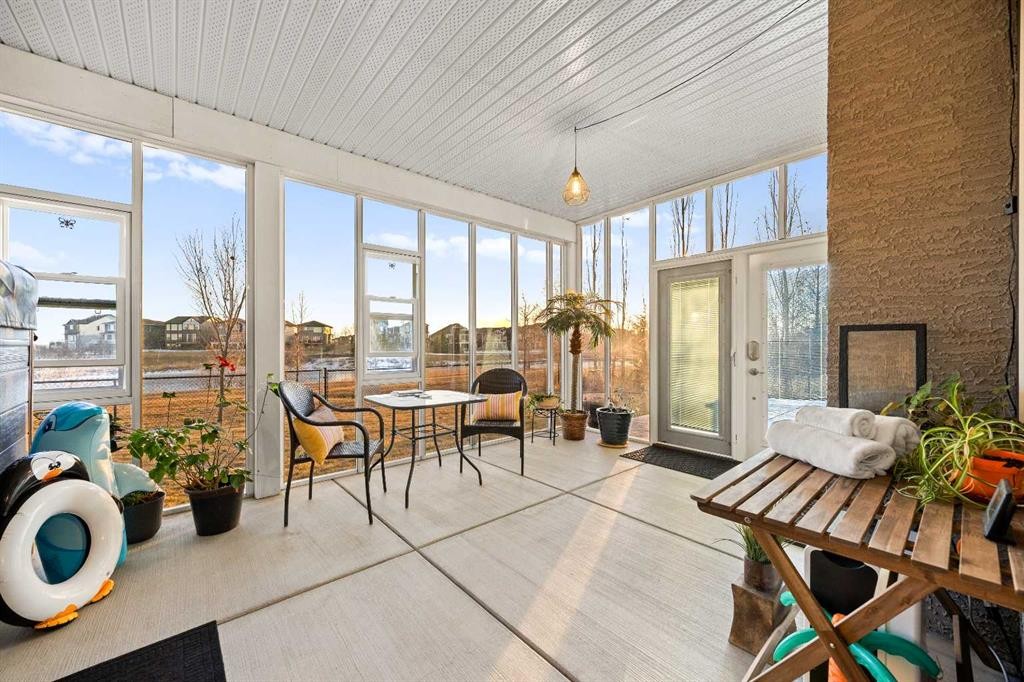 43 Ranchers Crescent, Okotoks, AB - Indoor Photo Showing Other Room