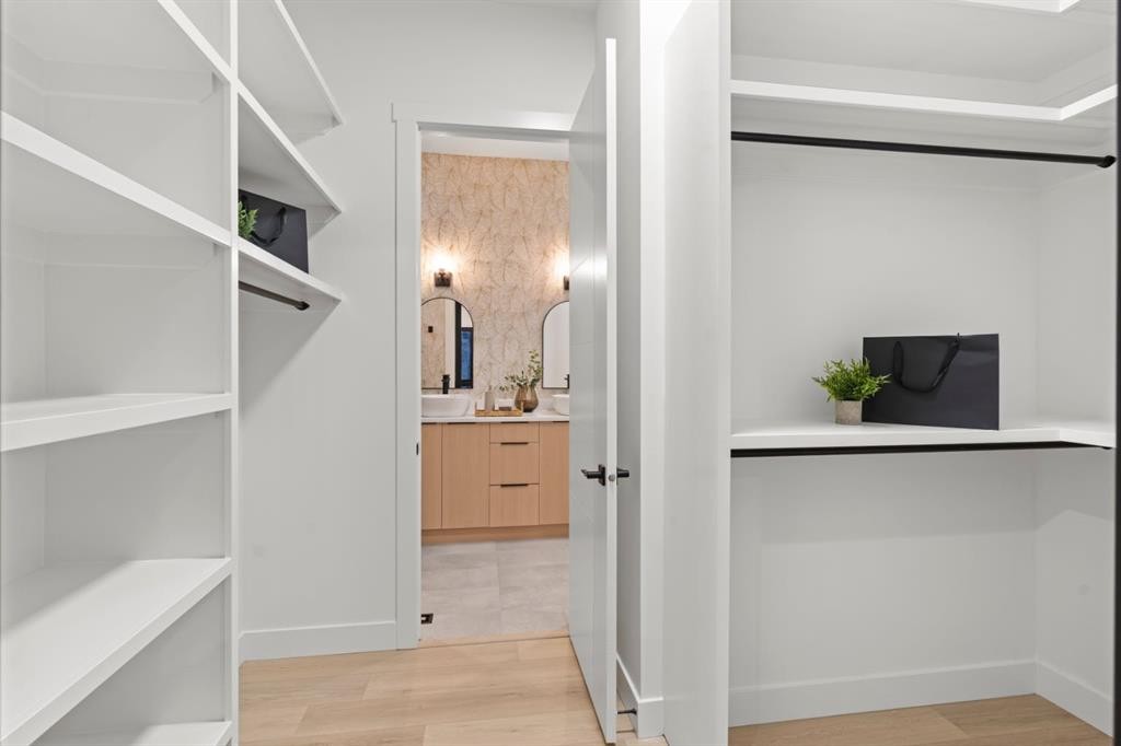 27 Glacier Drive Sw, Calgary, AB - Indoor With Storage