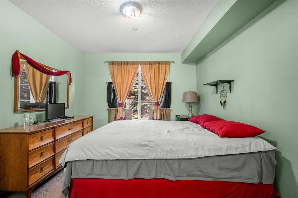 2107-99 Copperstone Park Se, Calgary, AB - Indoor Photo Showing Bedroom