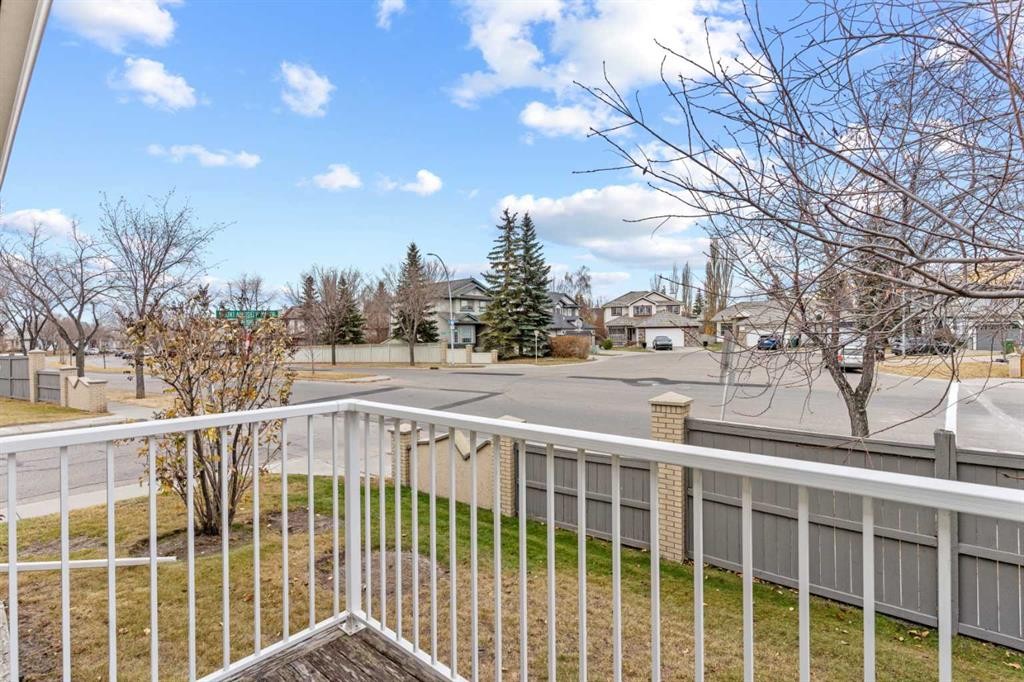 39 Mt Aberdeen Manor Se, Calgary, AB - Outdoor