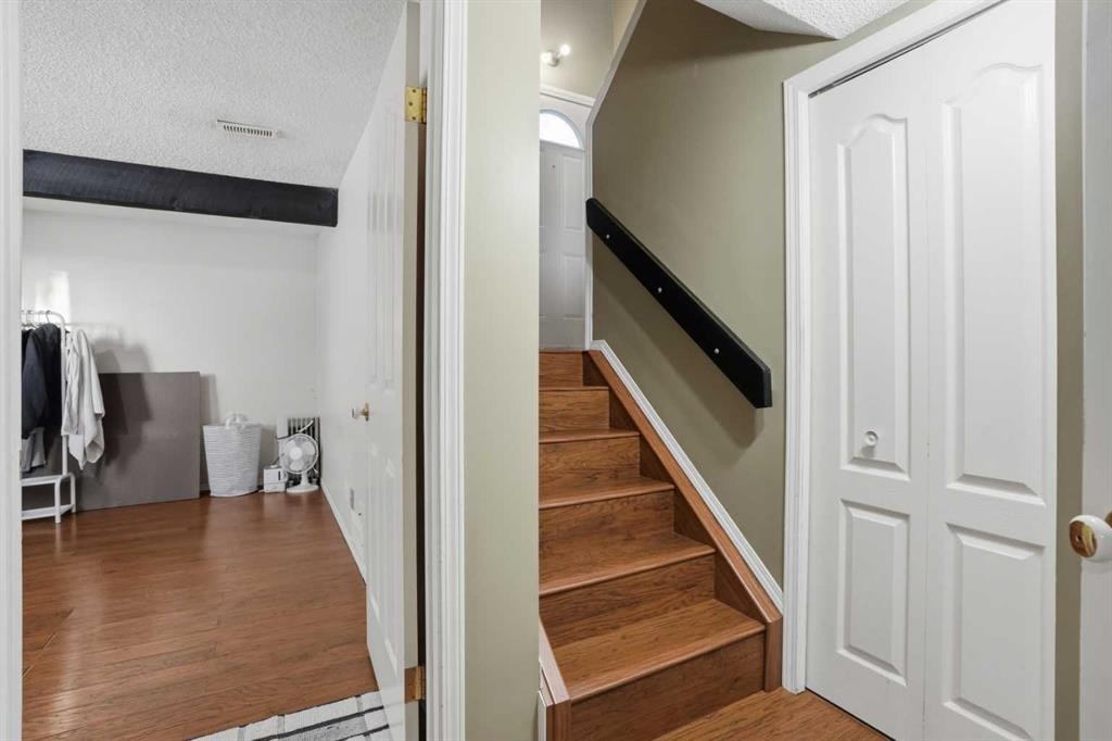 107 Pinemont Bay Ne, Calgary, AB - Indoor Photo Showing Other Room