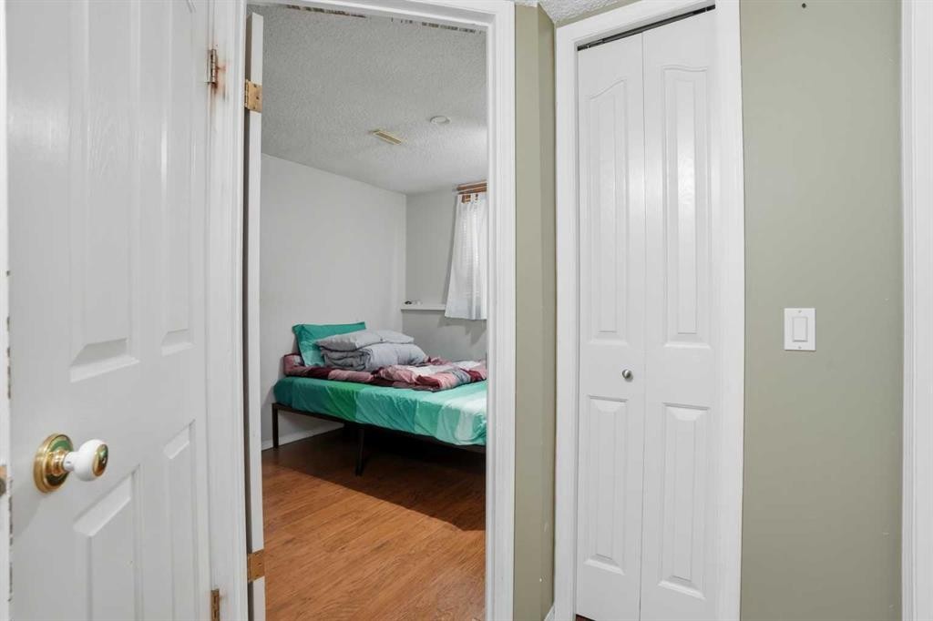 107 Pinemont Bay Ne, Calgary, AB - Indoor Photo Showing Other Room