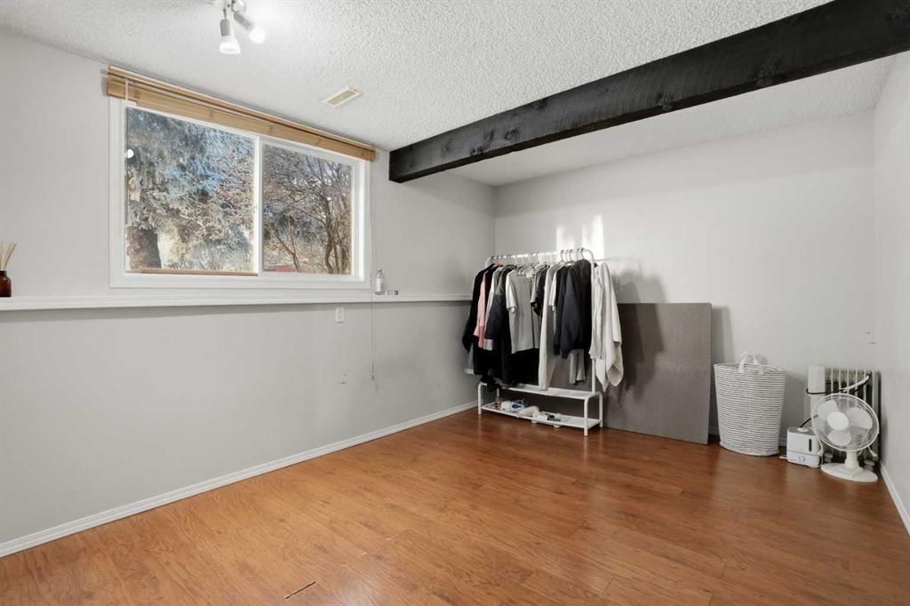 107 Pinemont Bay Ne, Calgary, AB - Indoor Photo Showing Other Room
