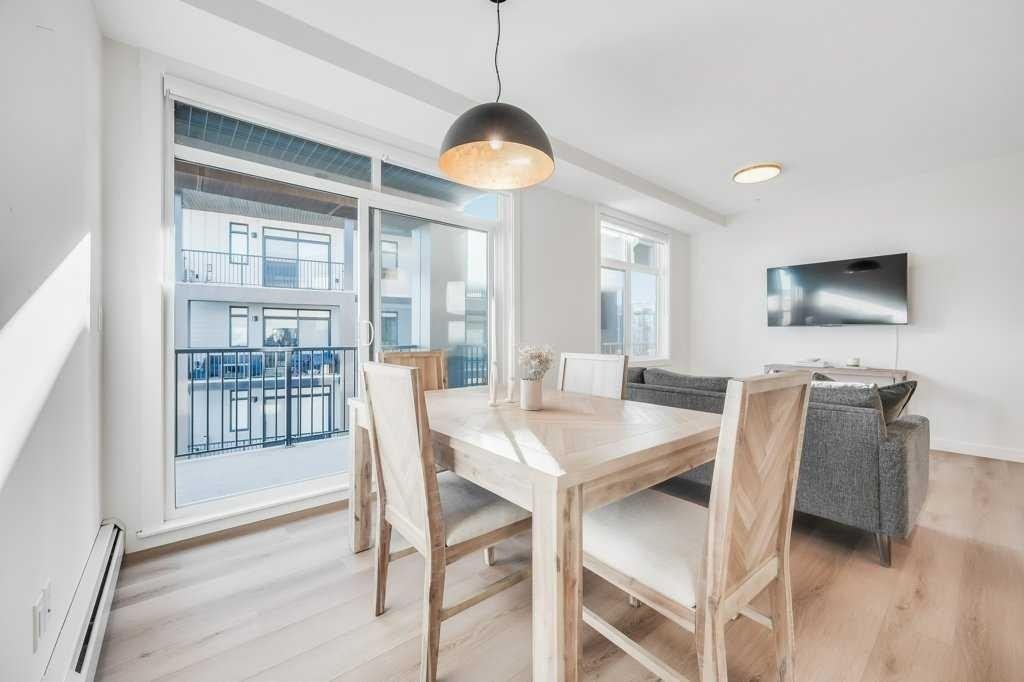 2316-200 Seton Circle Se, Calgary, AB - Indoor Photo Showing Dining Room