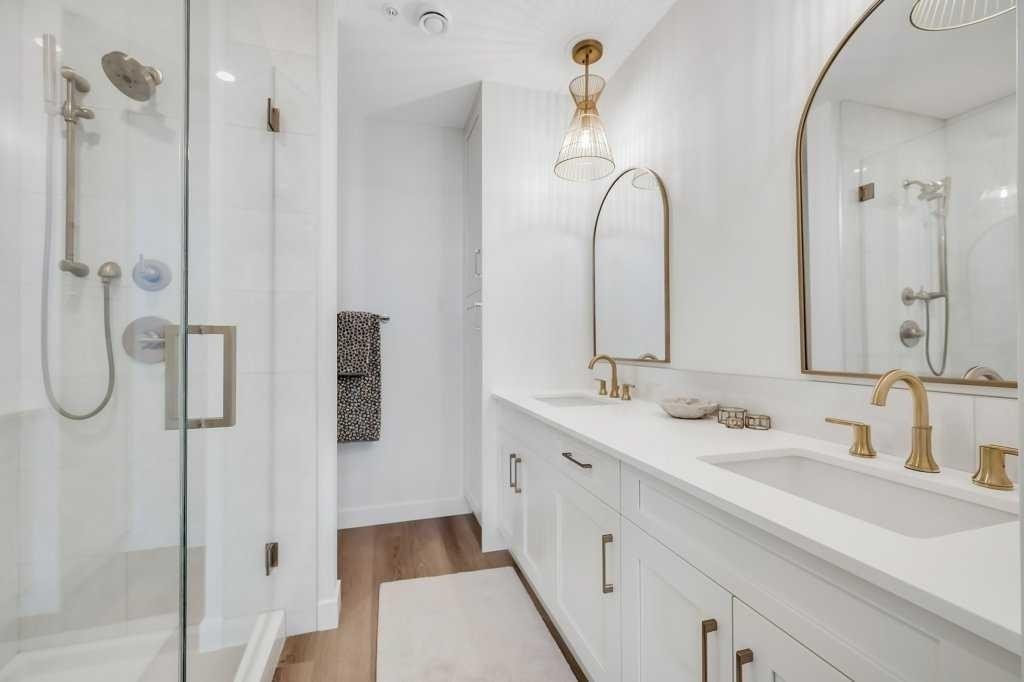 2316-200 Seton Circle Se, Calgary, AB - Indoor Photo Showing Bathroom