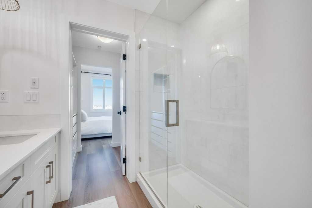 2316-200 Seton Circle Se, Calgary, AB - Indoor Photo Showing Bathroom