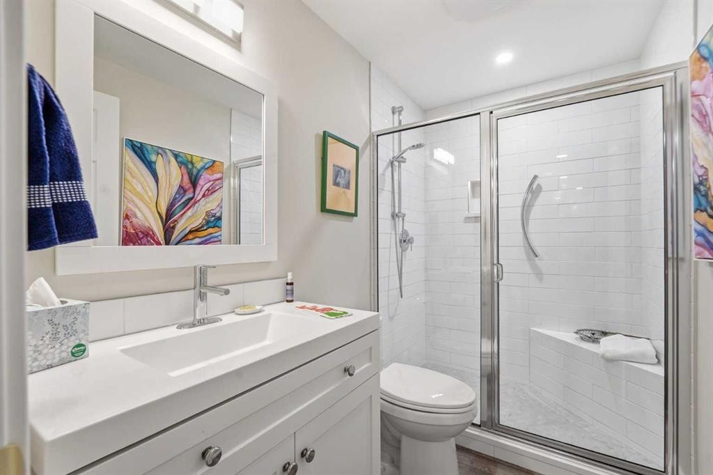39 Varsity Estates Park Nw, Calgary, AB - Indoor Photo Showing Bathroom