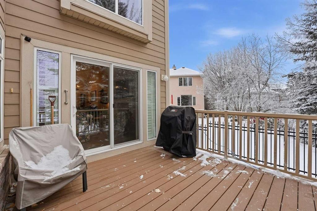 39 Varsity Estates Park Nw, Calgary, AB - Outdoor With Deck Patio Veranda With Exterior