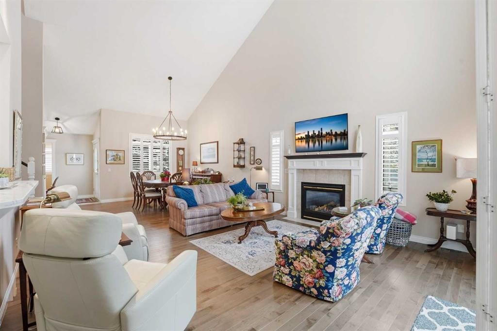 39 Varsity Estates Park Nw, Calgary, AB - Indoor Photo Showing Living Room With Fireplace
