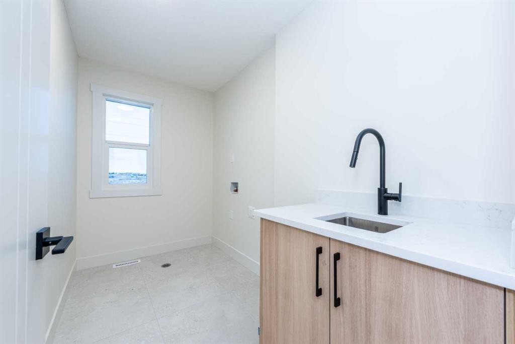 101 Waterford Passage, Chestermere, AB - Indoor