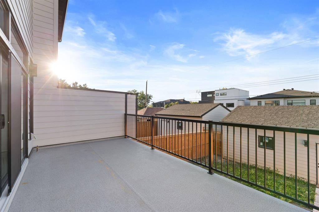 2436 30 Avenue Sw, Calgary, AB - Outdoor With Exterior