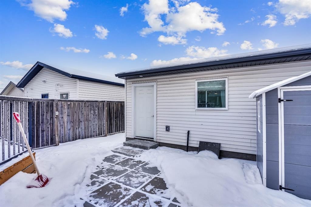210 Cranberry Place Se, Calgary, AB - Outdoor With Exterior