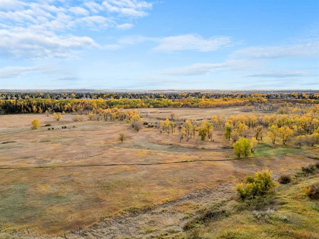 720 Parkvalley Road Se, Calgary, AB - Outdoor With View
