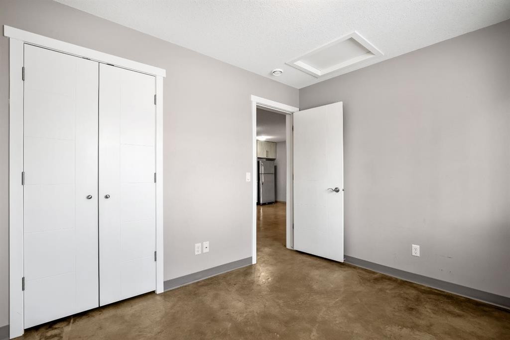 D-204 6 Avenue, Strathmore, AB - Indoor Photo Showing Other Room