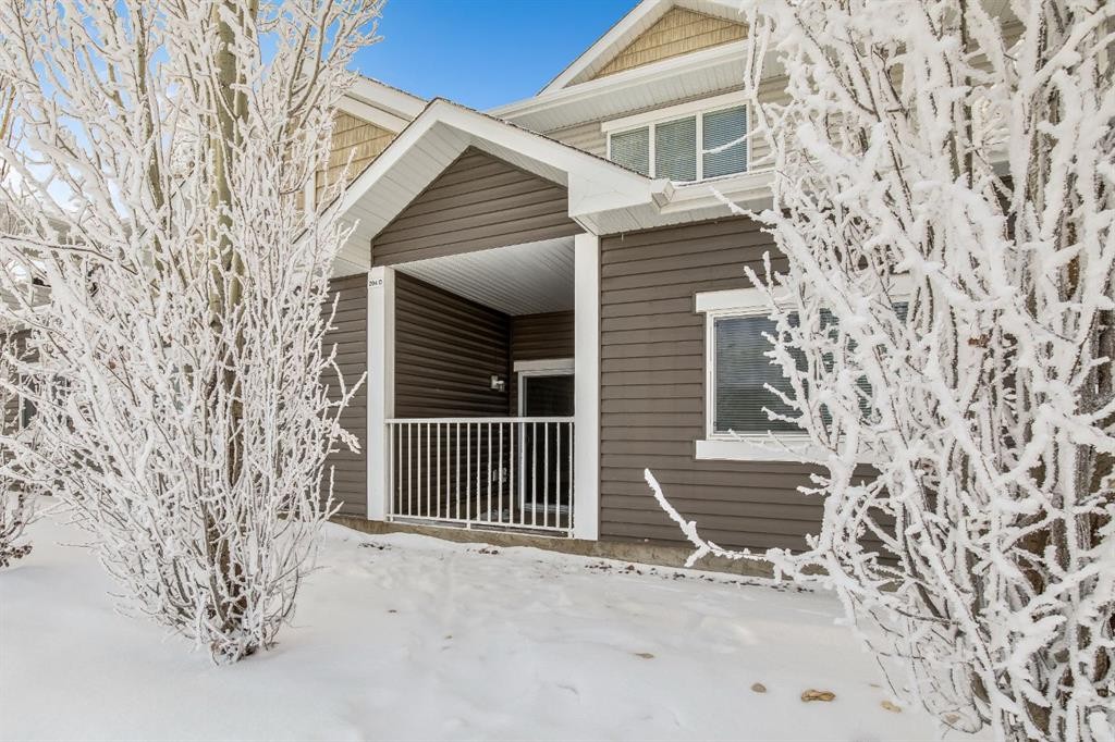 D-204 6 Avenue, Strathmore, AB - Outdoor