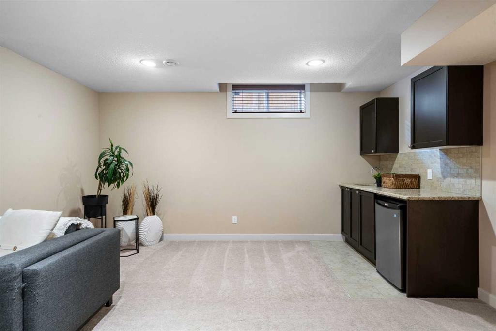 263 Evanston Way Nw, Calgary, AB - Indoor Photo Showing Other Room