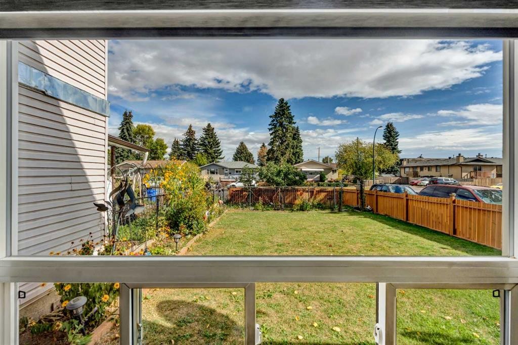 713 44 Street Se, Calgary, AB - Outdoor