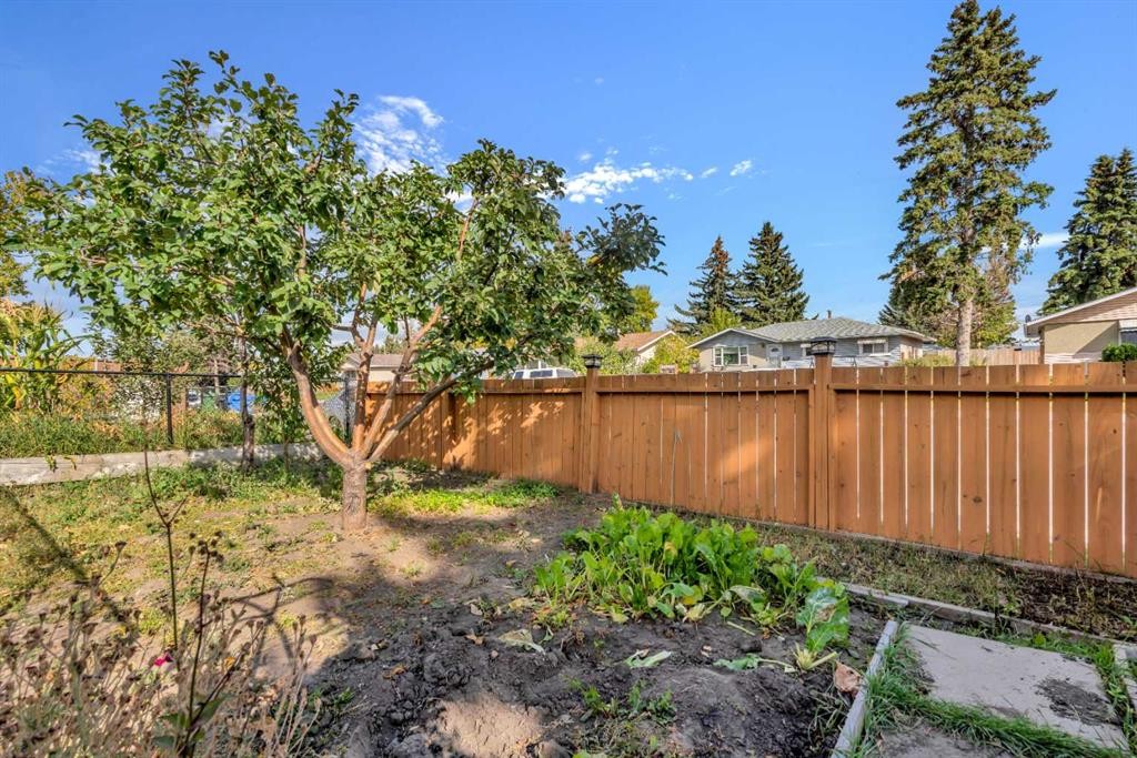 713 44 Street Se, Calgary, AB - Outdoor