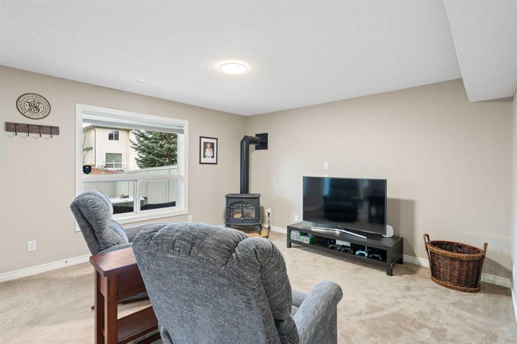 124 Cresthaven Place Sw, Calgary, AB - Indoor