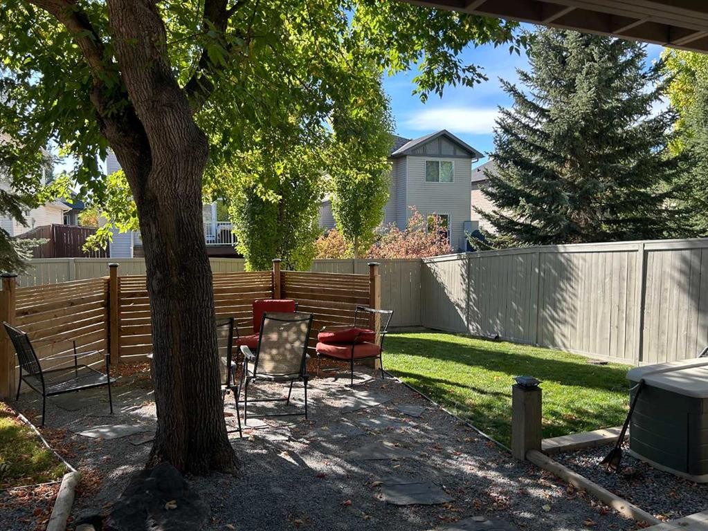 124 Cresthaven Place Sw, Calgary, AB - Outdoor With Deck Patio Veranda