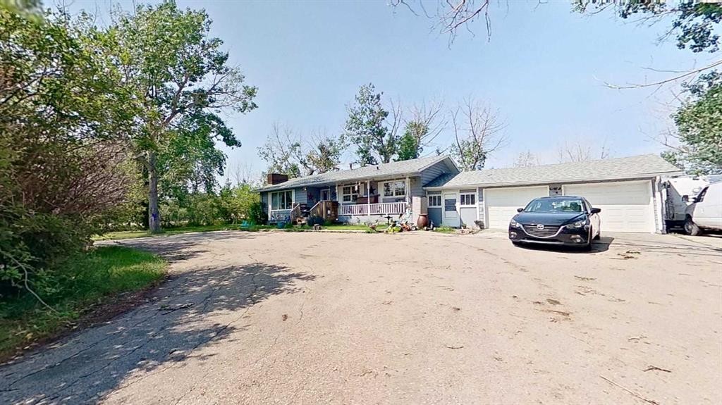 243039 Paradise Road, Chestermere, AB - Outdoor