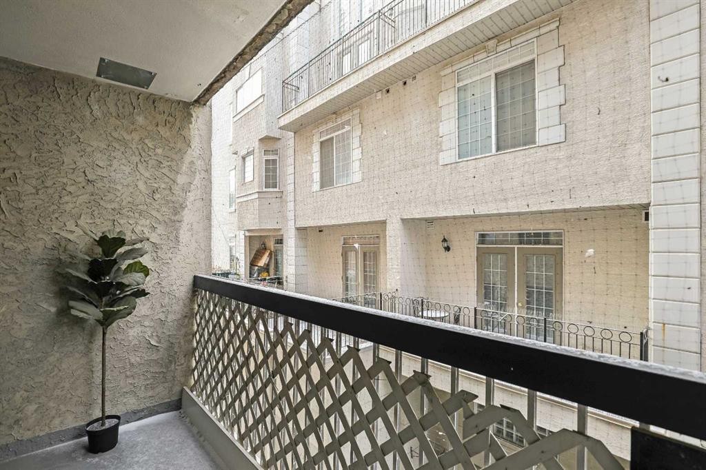 301-523 15 Avenue Sw, Calgary, AB - Outdoor With Exterior