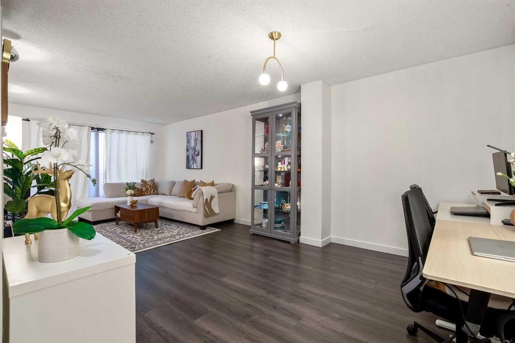 301-523 15 Avenue Sw, Calgary, AB - Indoor Photo Showing Office