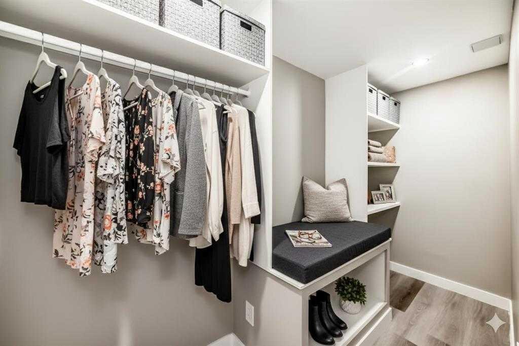 15104 1 Street Se, Calgary, AB - Indoor With Storage