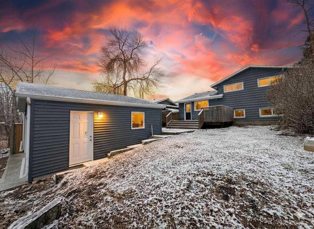 15104 1 Street Se, Calgary, AB - Outdoor