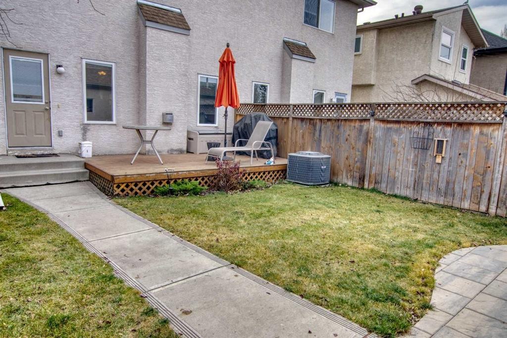 252 18 Avenue Nw, Calgary, AB - Outdoor With Deck Patio Veranda With Exterior
