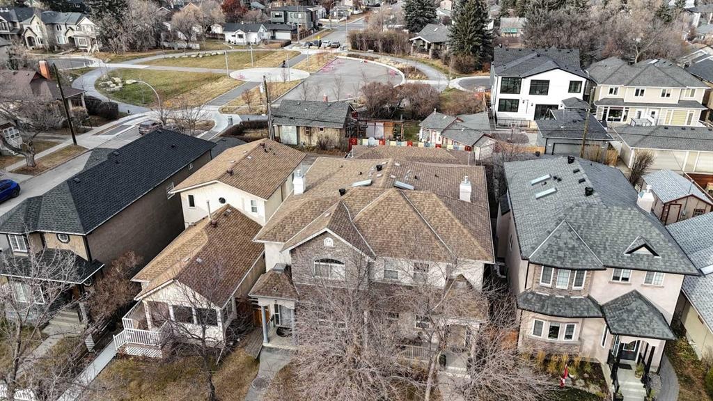 252 18 Avenue Nw, Calgary, AB - Outdoor