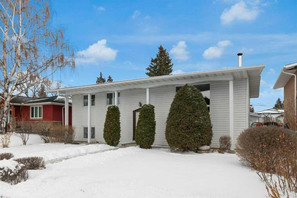 113 Brown Crescent Nw, Calgary, AB - Outdoor